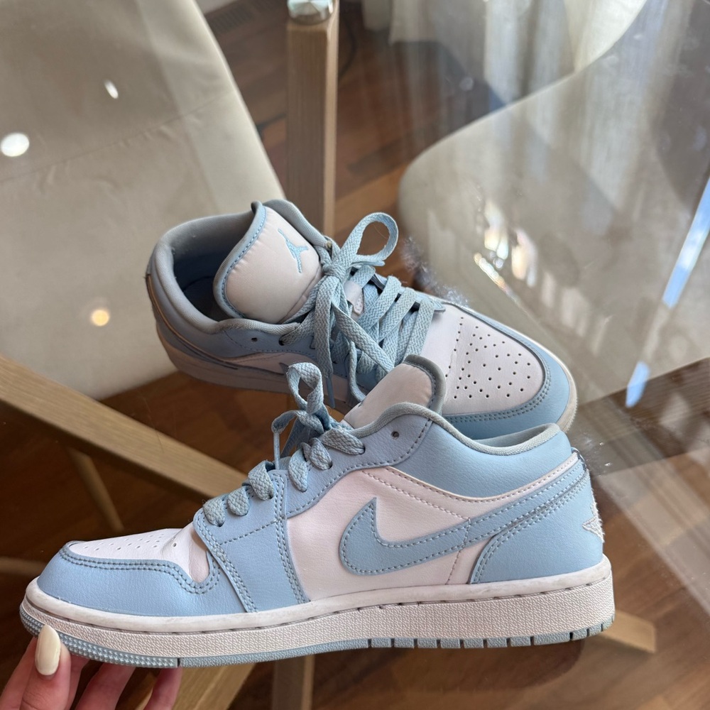 Women’s Air Jordan 1 Low `Ice Blue’ - Picture 3 of 7